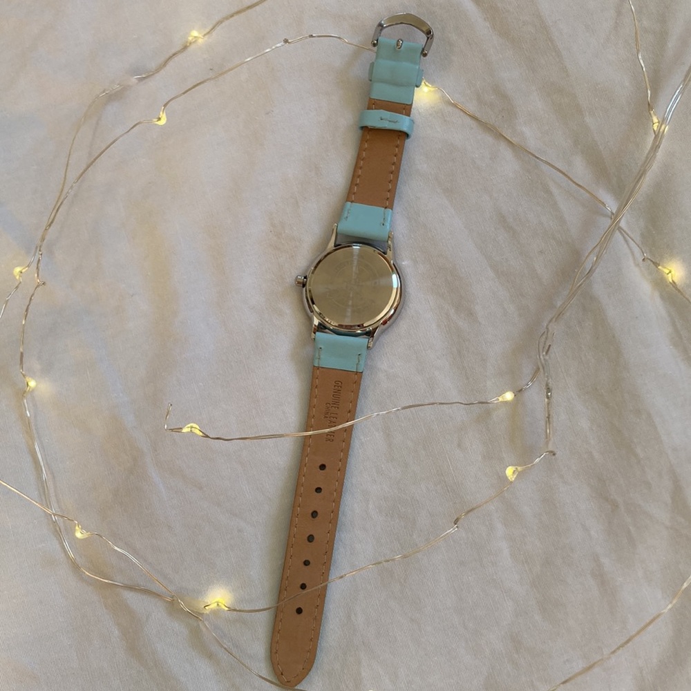 ❄️FROZEN Elsa Watch❄️ - Picture 7 of 10